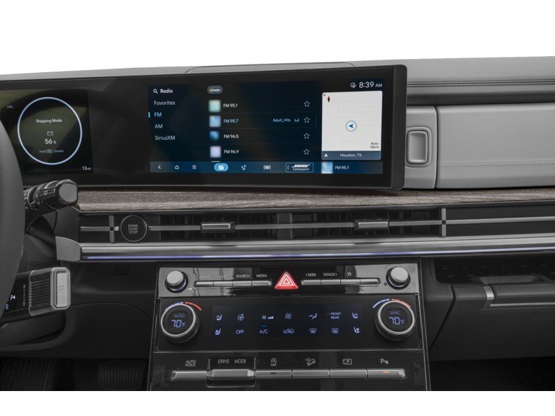 2024 Hyundai Santa Fe Ultimate Calligraphy AWD Interior Shot 2