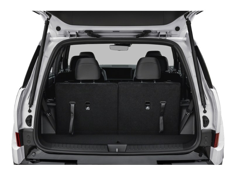 2026 Hyundai Santa Fe HEV Ultimate Calligraphy AWD Exterior Shot 4