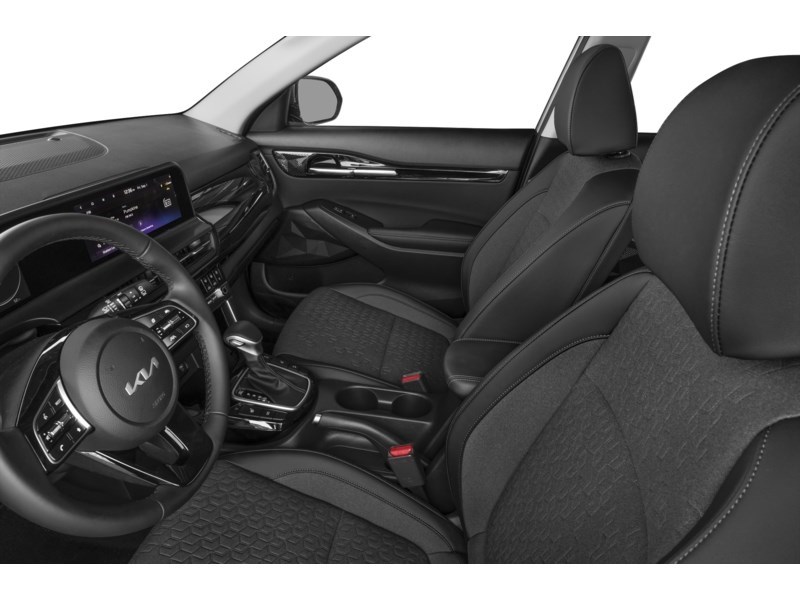 2026 Kia Seltos X-Line AWD Interior Shot 4