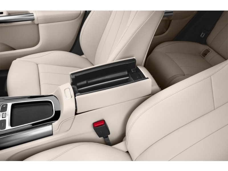 2026 Mercedes-Benz GLA 250 GLA 250 4MATIC SUV Interior Shot 7