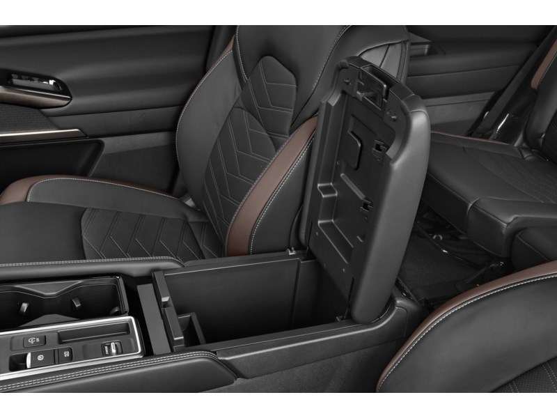 2024 Nissan Pathfinder Platinum 4WD Interior Shot 7