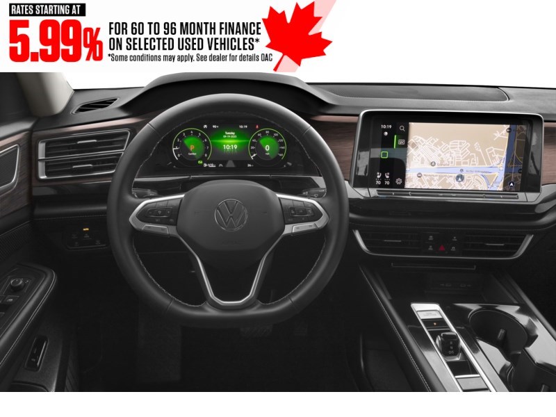 2024 Volkswagen Atlas Highline 2.0 TSI 4MOTION Interior Shot 3