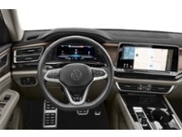 2024 Volkswagen Atlas Execline 2.0 TSI 4MOTION Interior Shot 3