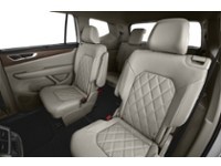 2024 Volkswagen Atlas Execline 2.0 TSI 4MOTION Interior Shot 5