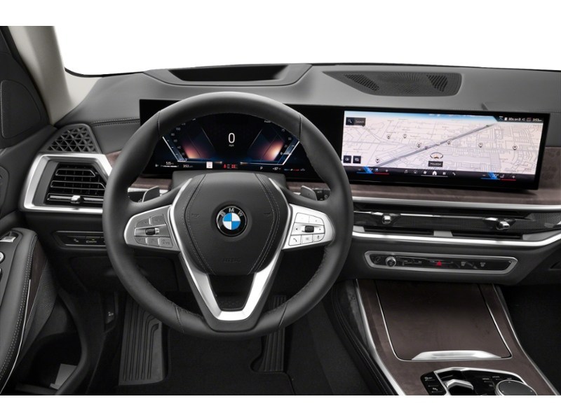 2025 BMW X7 xDrive40i Interior Shot 3
