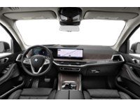 2025 BMW X7 xDrive40i Interior Shot 6