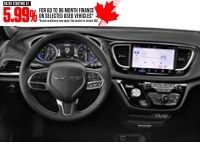 2025 Chrysler Pacifica Limited FWD Interior Shot 3