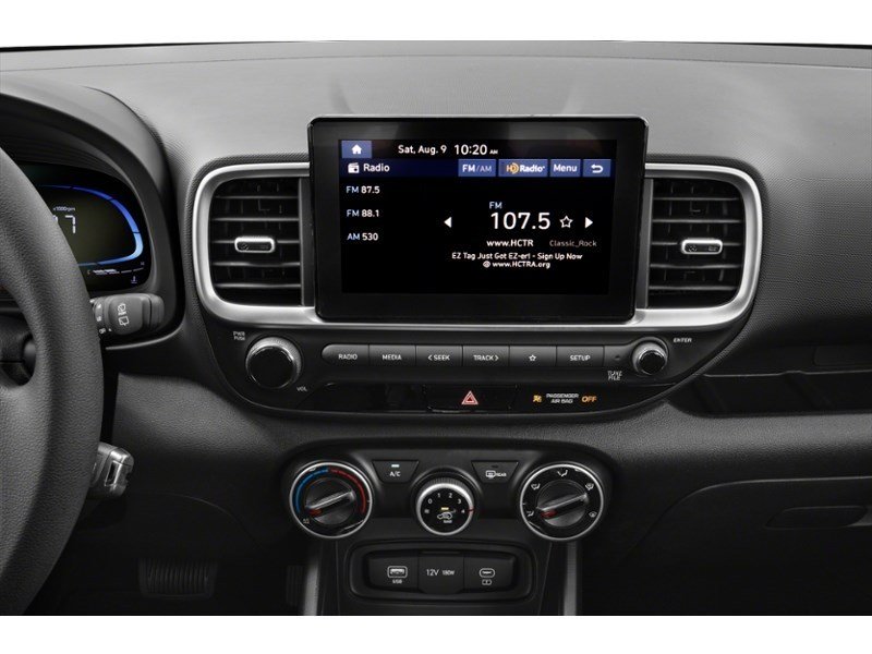 2025 Hyundai Venue Essential IVT Interior Shot 2