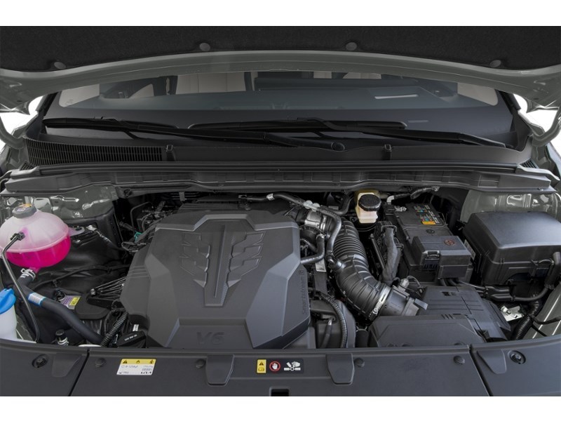 2026 Kia Carnival SX+ FWD Exterior Shot 3