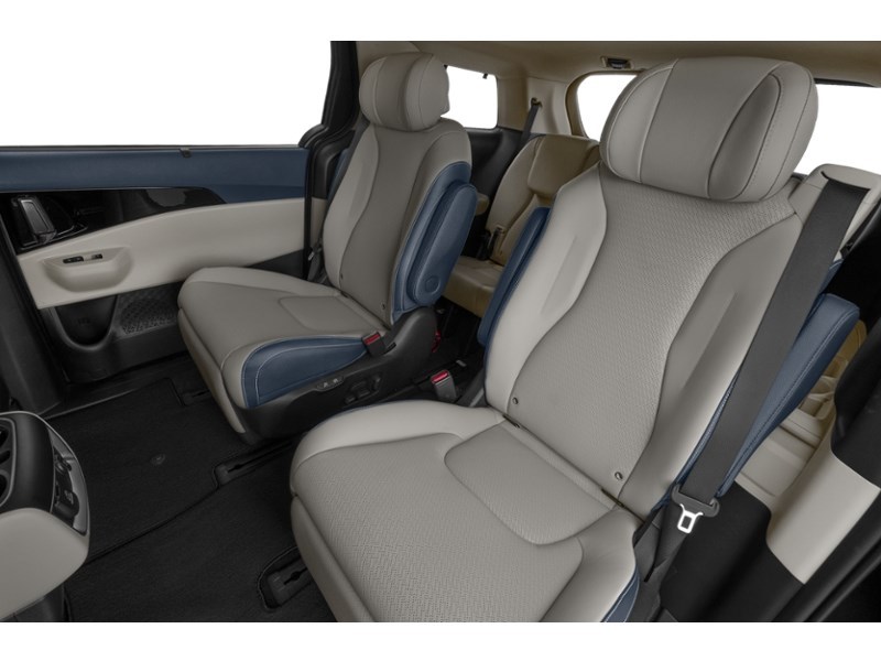 2026 Kia Carnival SX+ FWD Interior Shot 5