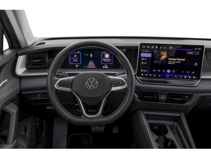 2025 Volkswagen Tiguan Comfortline Interior Shot 3
