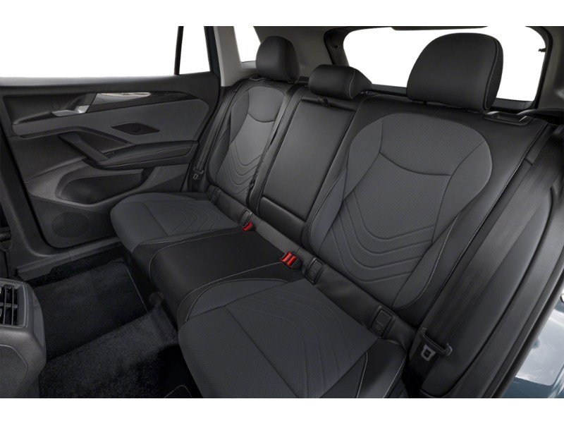 2026 Volkswagen Tiguan Comfortline 4MOTION Interior Shot 5