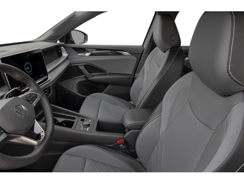 2026 Volkswagen Tiguan Comfortline R-Line Black Edition 4MOTION Interior Shot 4