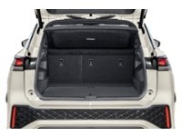 2025 Volkswagen Tiguan Highline R-Line 4MOTION Exterior Shot 4