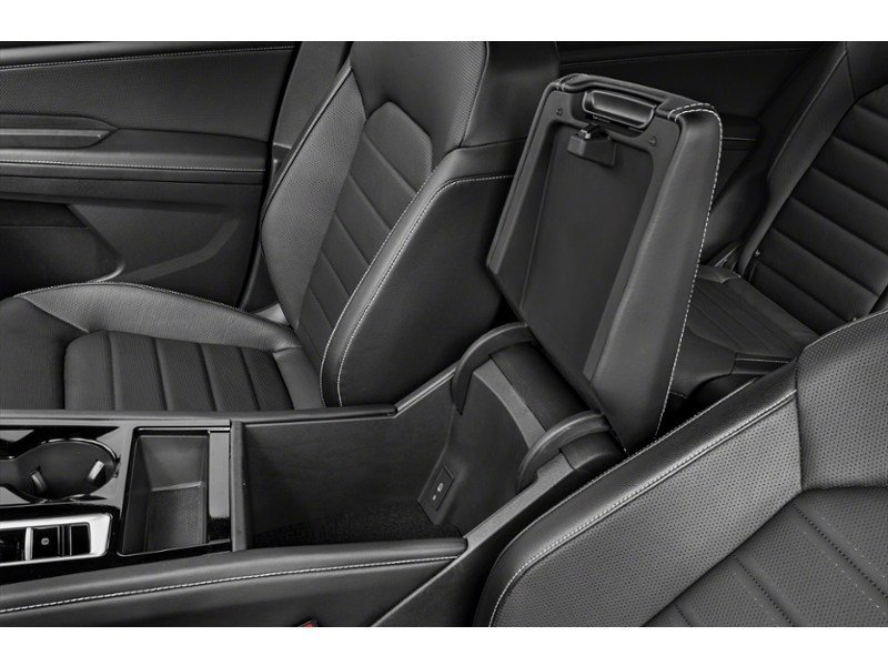 2025 Volkswagen Atlas Cross Sport Comfortline R-Line Black Edition 2.0 TSI 4MOTION Interior Shot 7