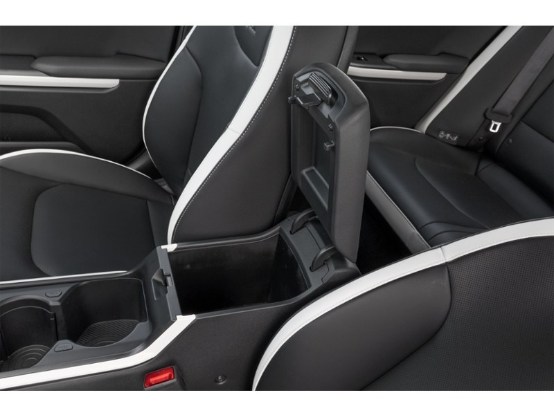 2026 Kia K4 GT-Line Turbo FWD Interior Shot 7