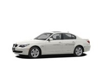 2009 BMW 528 4dr Sdn 528i RWD Alpine White  Shot 2