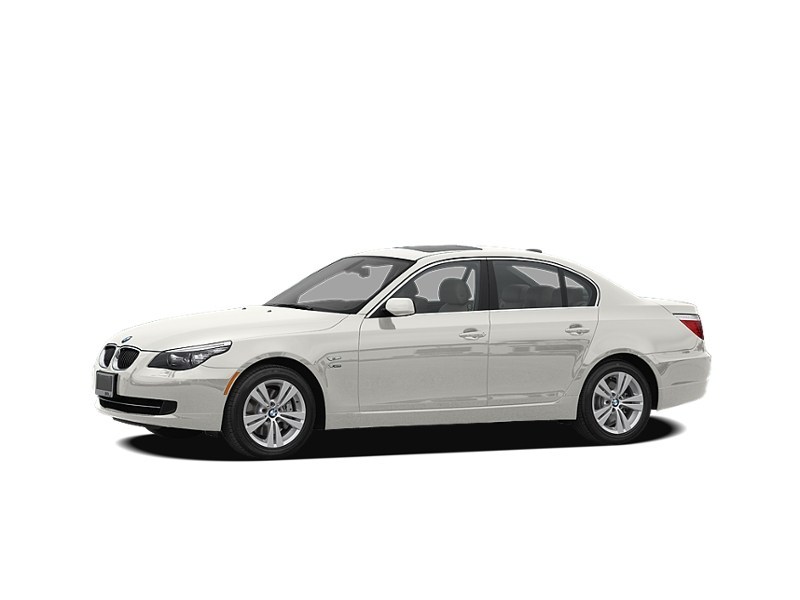 2009 BMW 528 4dr Sdn 528i RWD Alpine White  Shot 2