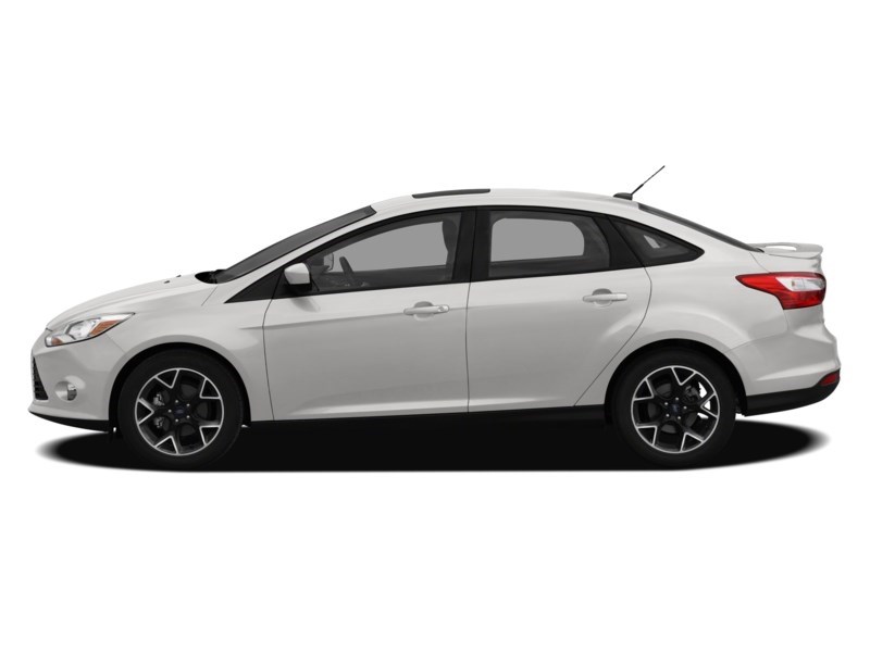 2012 Ford Focus 4dr Sdn SE Oxford White  Shot 36