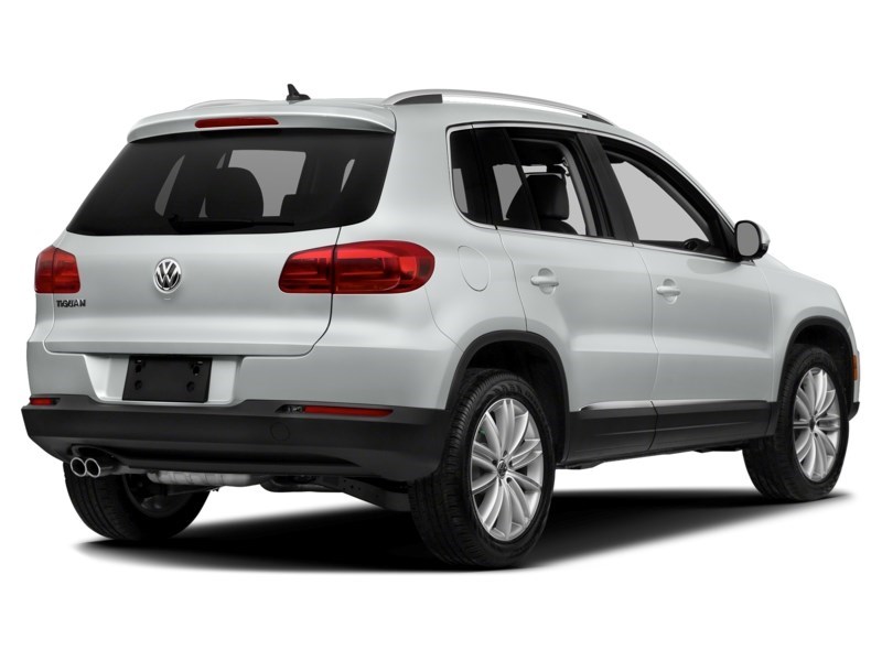 2014 Volkswagen Tiguan 4MOTION 4dr Auto Trendline Pure White  Shot 12