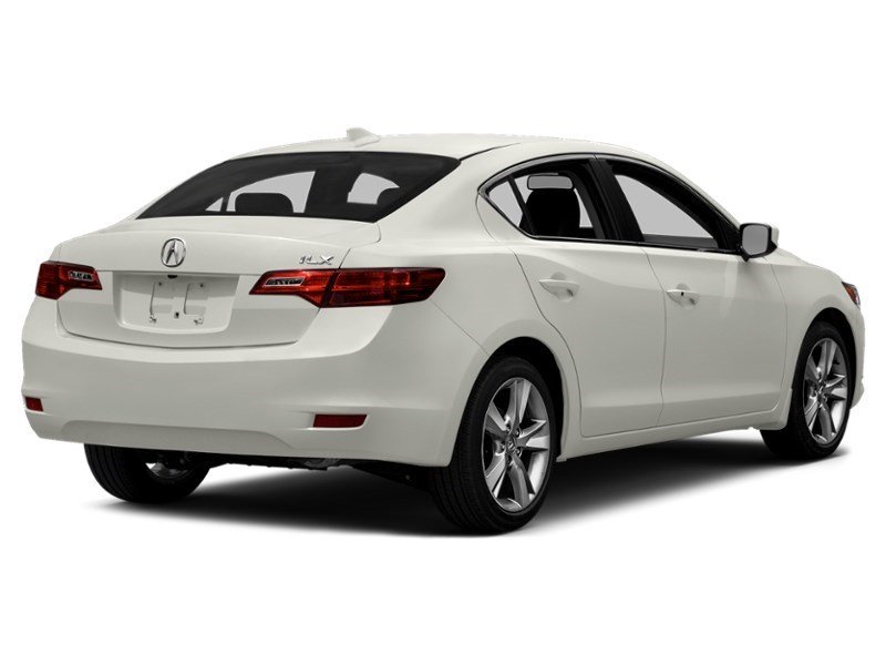 2015 Acura ILX Base w/Premium Package (A5)