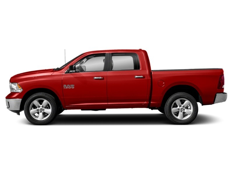2017 RAM 1500 4WD Crew Cab 140.5" Big Horn Bright Red  Shot 15