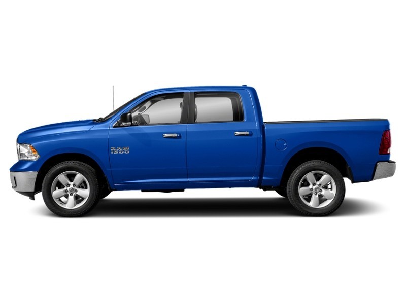 2017 RAM 1500 4WD Crew Cab 140.5" Big Horn