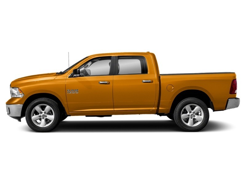 2017 RAM 1500 4WD Crew Cab 140.5" Big Horn
