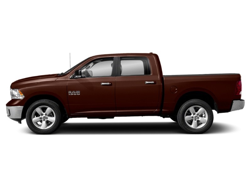 2015 RAM 1500 4WD Crew Cab 140.5" Big Horn