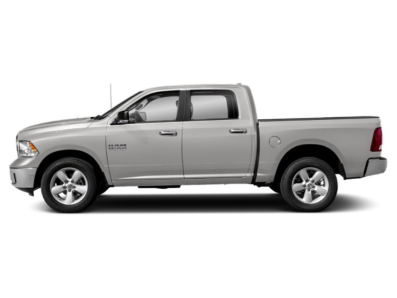 2017 RAM 1500 4WD Crew Cab 140.5" Big Horn Bright Silver Metallic  Shot 147