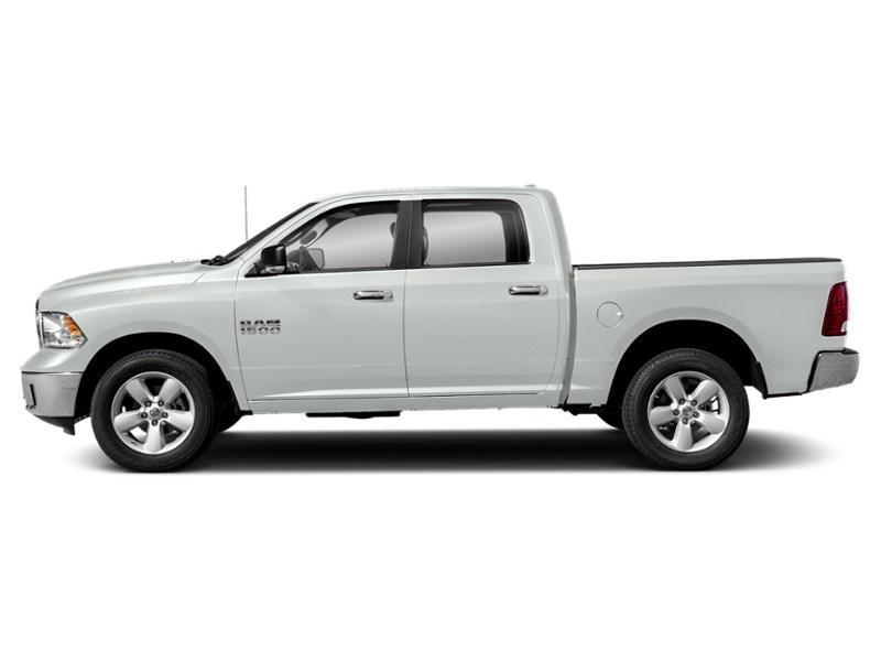 2017 RAM 1500 4WD Crew Cab 140.5" Big Horn Bright White  Shot 159