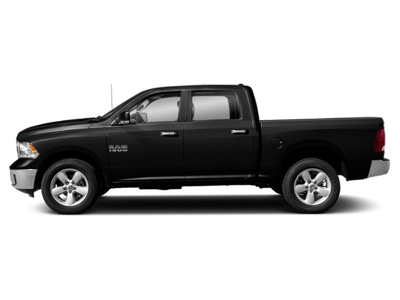 2017 RAM 1500 4WD Crew Cab 140.5" Big Horn Brilliant Black Crystal Pearl  Shot 171