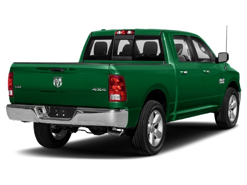 2017 RAM 1500 4WD Crew Cab 140.5" Big Horn Bright Green  Shot 44