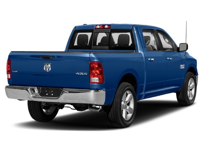 2017 RAM 1500 4WD Crew Cab 140.5" Big Horn Blue Streak Pearl  Shot 104