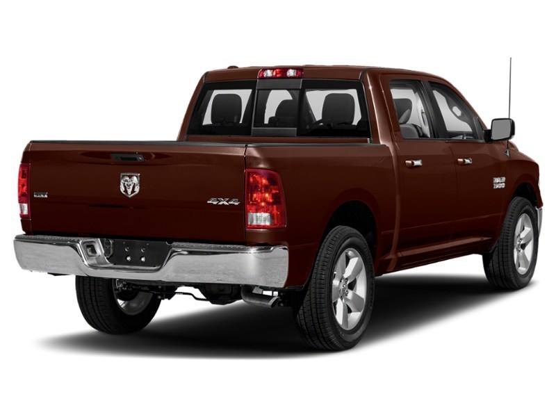 2015 RAM 1500 4WD Crew Cab 140.5" Big Horn Western Brown  Shot 30
