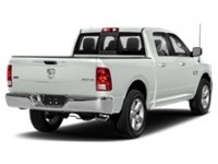 2017 RAM 1500 4WD Crew Cab 140.5" Big Horn Bright White  Shot 158