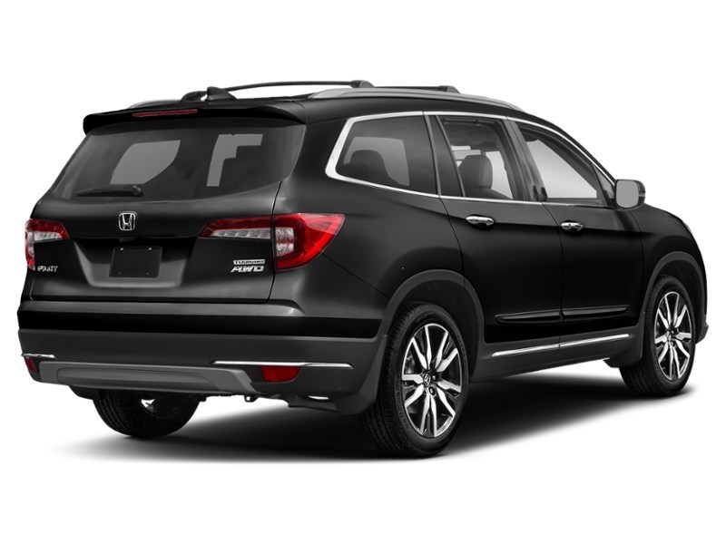 2022 Honda Pilot Touring 8-Passenger AWD Crystal Black Pearl  Shot 6