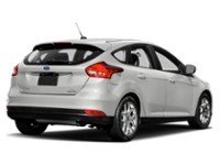2015 Ford Focus 5dr HB SE Oxford White  Shot 48