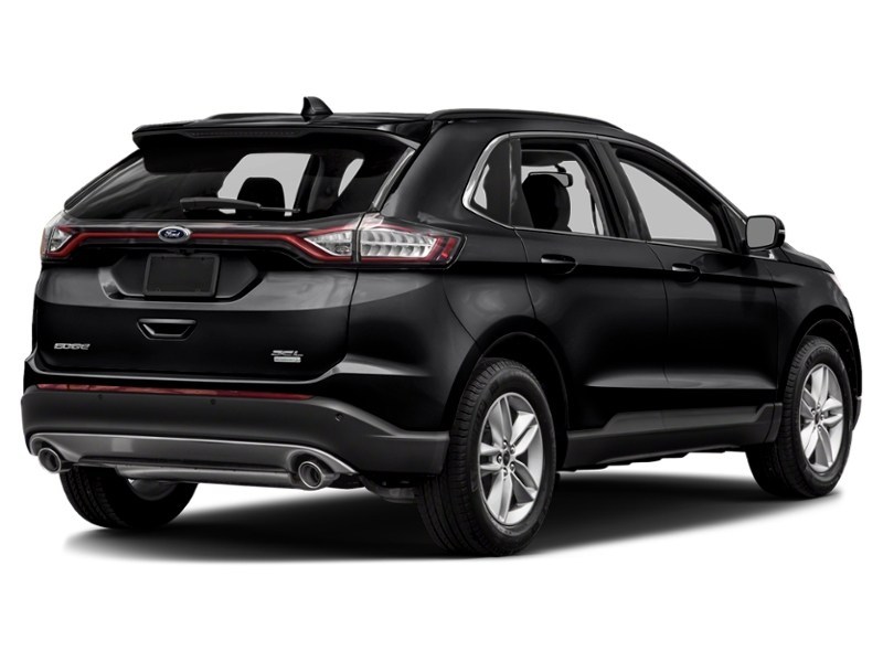 2017 Ford Edge 4dr Titanium AWD Shadow Black  Shot 14