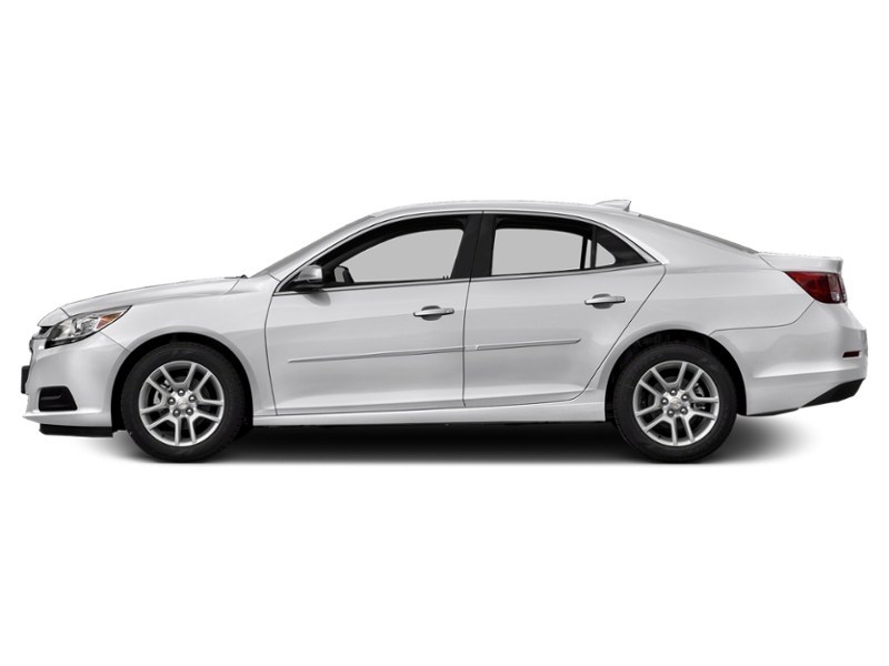 2016 Chevrolet Malibu Limited 4dr Sdn LT Summit White  Shot 15