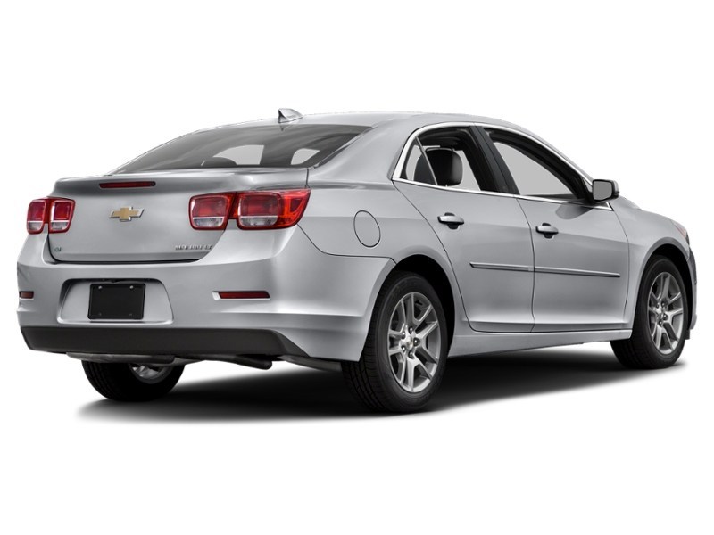 2016 Chevrolet Malibu Limited 4dr Sdn LT Silver Ice Metallic  Shot 2