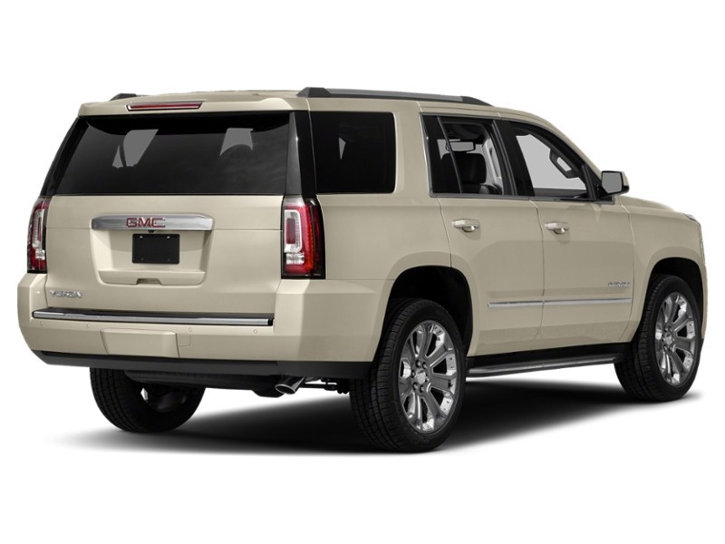2017 GMC Yukon 4WD 4dr Denali Sparkling Silver Metallic  Shot 36