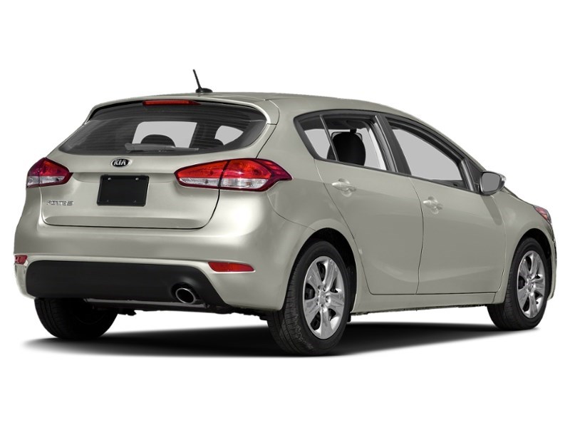2016 Kia Forte 5dr HB Man LX+ Snow White Pearl  Shot 6