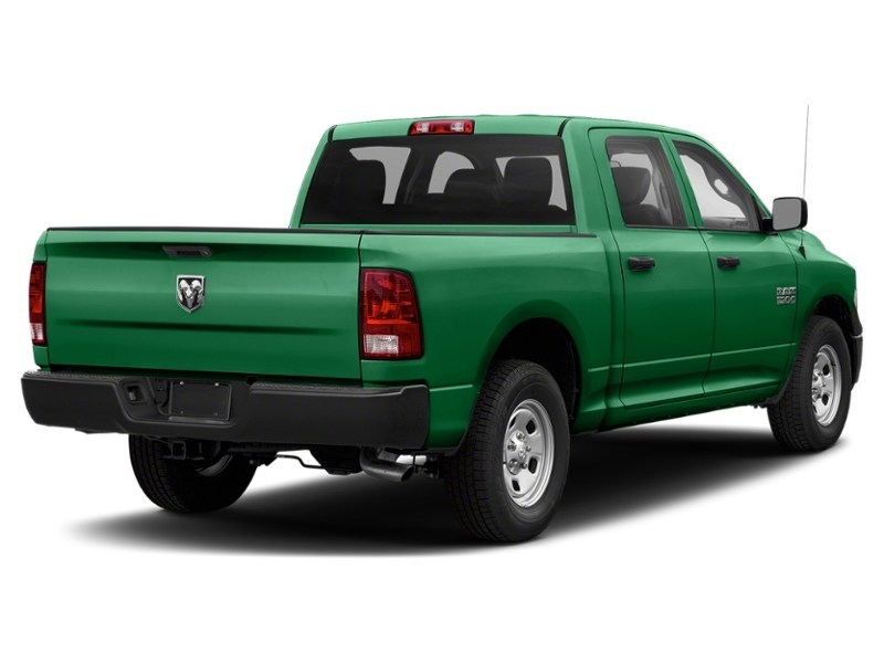2020 RAM 1500 Classic Express 4x4 Crew Cab 5'7" Box