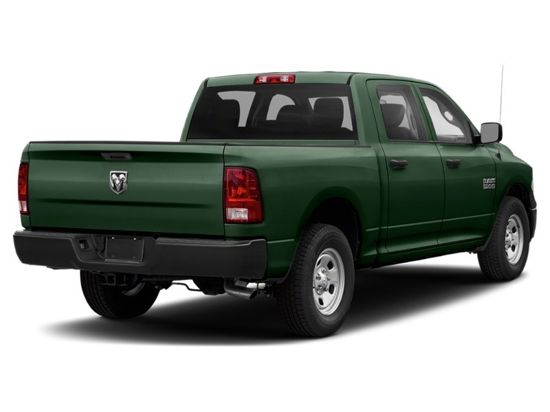 2020 RAM 1500 Classic Express 4x4 Crew Cab 5'7" Box