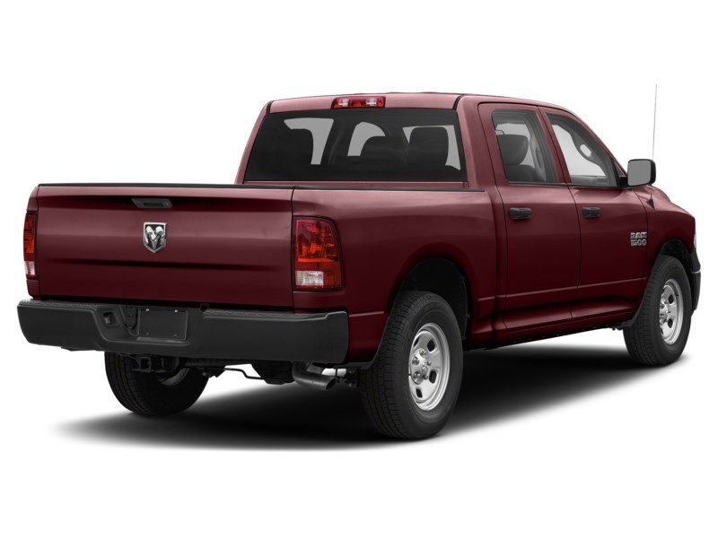 2020 RAM 1500 Classic Express 4x4 Crew Cab 5'7" Box