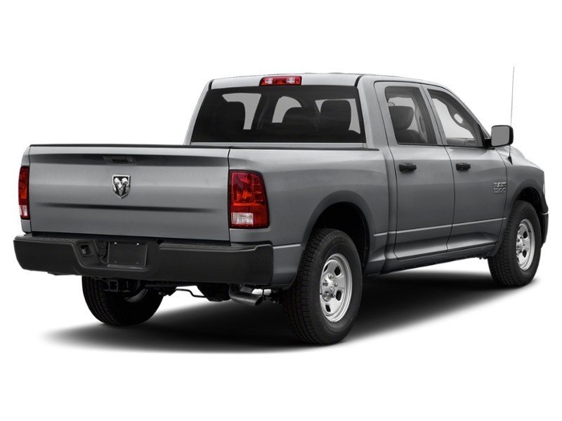 2020 RAM 1500 Classic Express 4x4 Crew Cab 5'7" Box