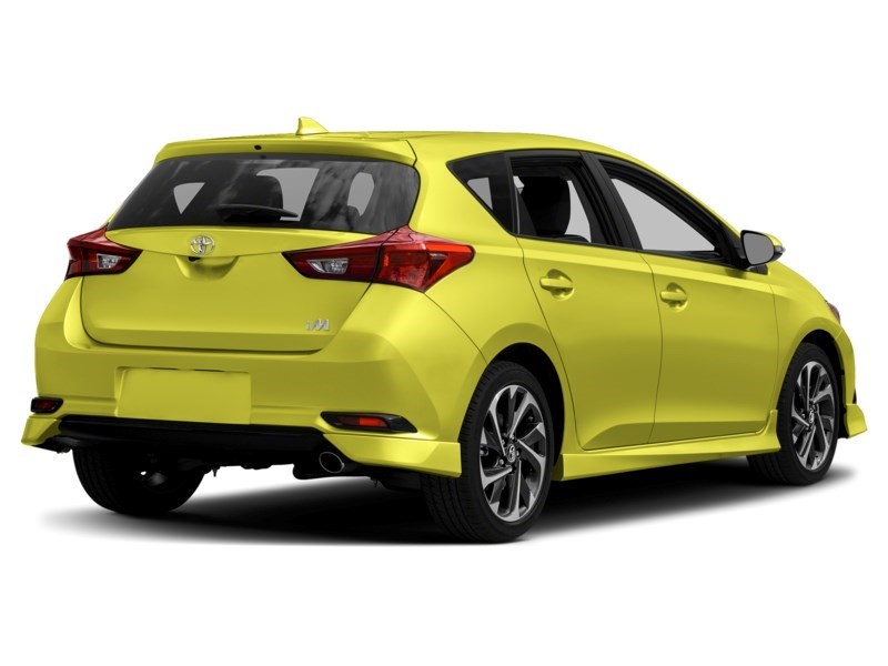 2017 Toyota Corolla iM 4dr HB Man Spring Green  Shot 6