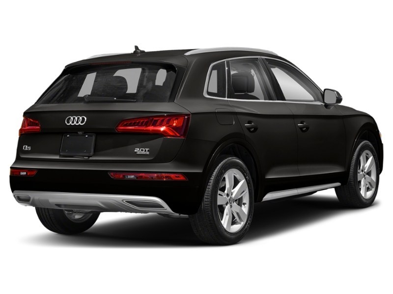 2019 Audi Q5 Komfort 45 TFSI quattro Mythos Black Metallic  Shot 6