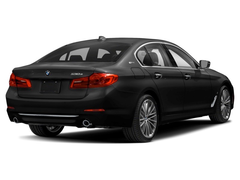 2018 BMW 530e 530e xDrive iPerformance Plug-In Hybrid Black Sapphire Metallic  Shot 12